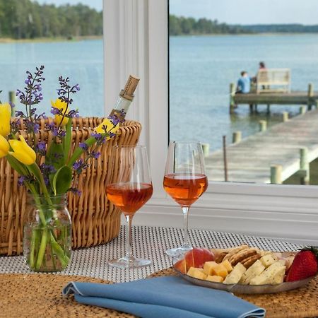 Inn At Warner Hall Глостер Экстерьер фото
