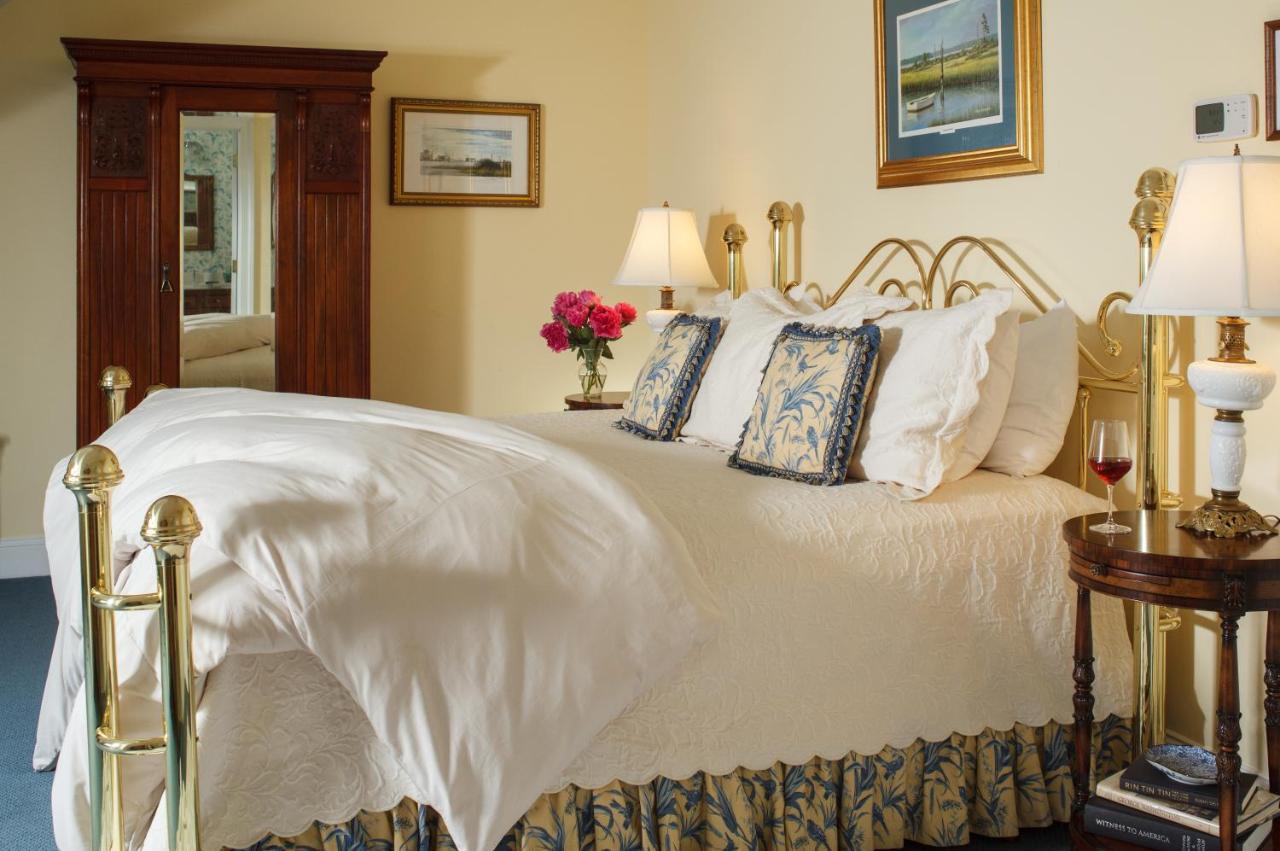 Inn At Warner Hall Глостер Экстерьер фото